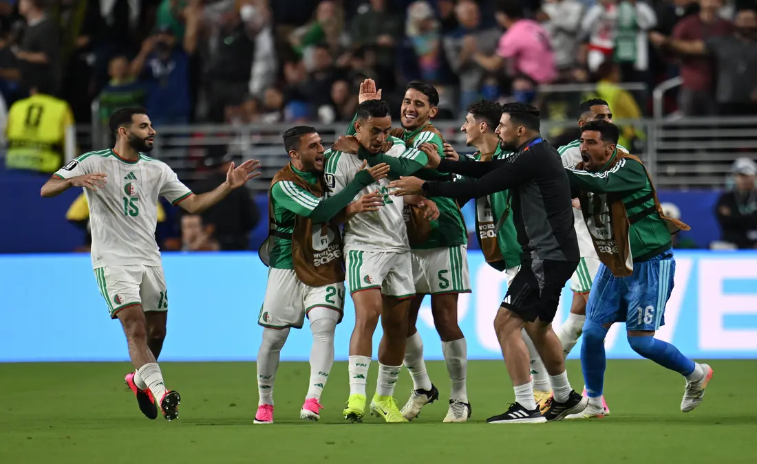 انتقالات اللاعبين الجزائريين في دوري روشن السعودي